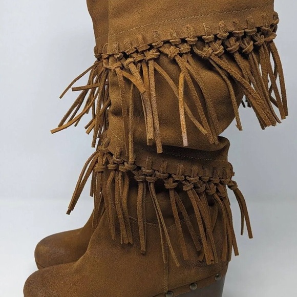 Ariat boots size 6 - Picture 2 of 7